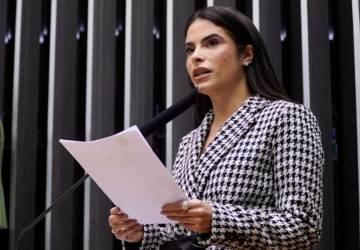 Yandra Moura vota novamente contra recriação do Seguro Obrigatório DPVAT