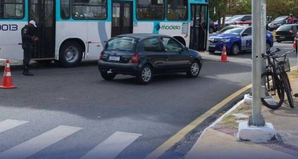 Ciclista de 56 anos morre após ser atropelada por ônibus na Beira Mar em Aracaju