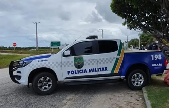 Dois veículos colidem na rodovia Melício Machado em Aracaju